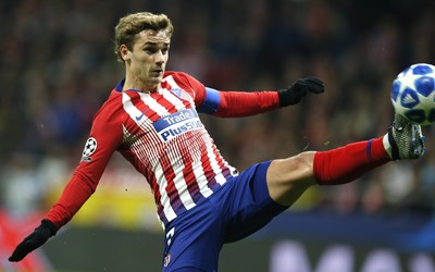 熊猫体育动态-绝平头球力压对方后卫